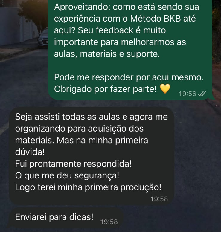 Aluna relata ter assistido às aulas, estar organizando os materiais e ter recebido uma resposta rápida à sua dúvida.